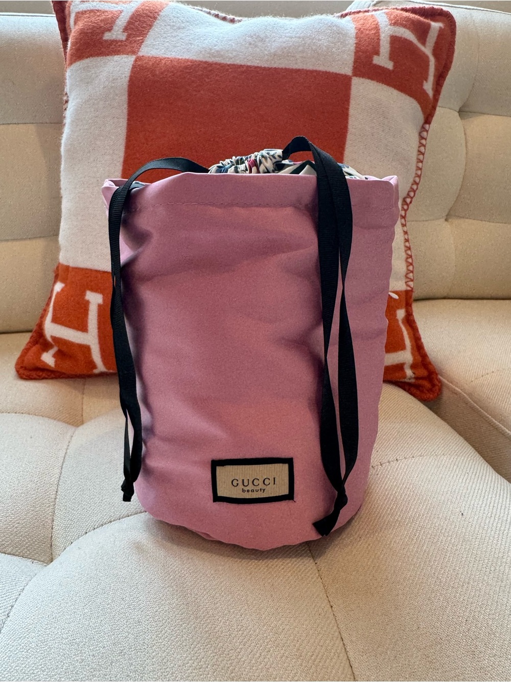 Gwp Beauty Pink Drawstring make up bag